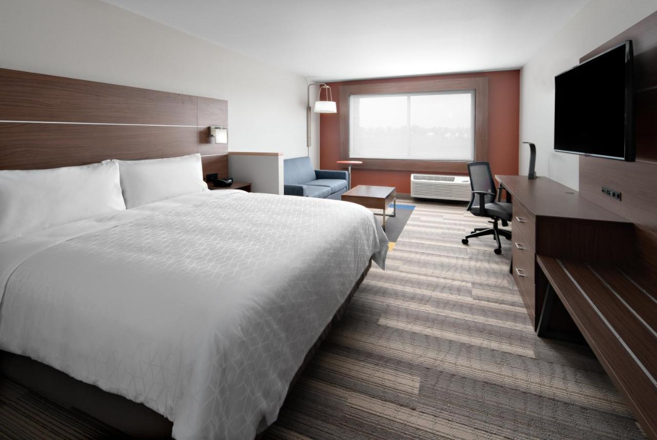 Holiday Inn Express & Suites - Elkhorn - Lake Geneva Area By Ihg Ngoại thất bức ảnh