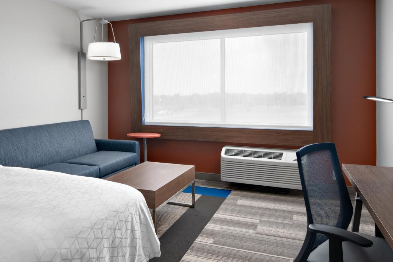 Holiday Inn Express & Suites - Elkhorn - Lake Geneva Area By Ihg Ngoại thất bức ảnh